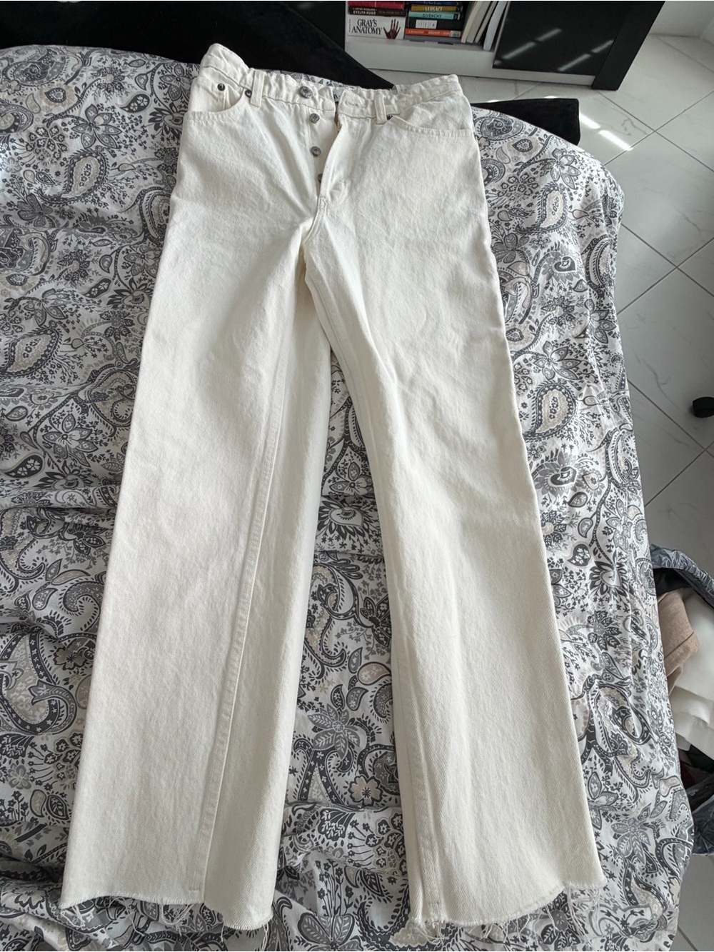 Zara White/ Cream Wide-Leg High-Rise Jeans